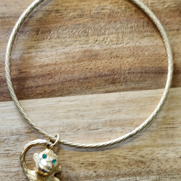 Vintage Mid-Century Gold Monkey with Green Rhinestone Eyes Charm Bracelet - Picture 6 of 9